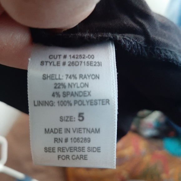 Dress - Picture 4 of 4